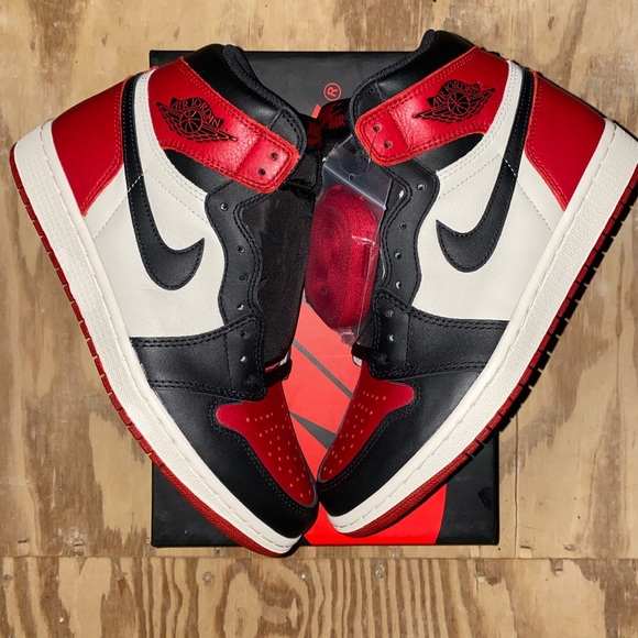 jordan 1 bred toe size 9